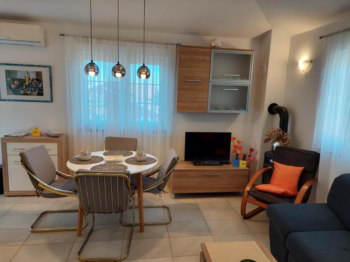 Apartment Lana Fažana